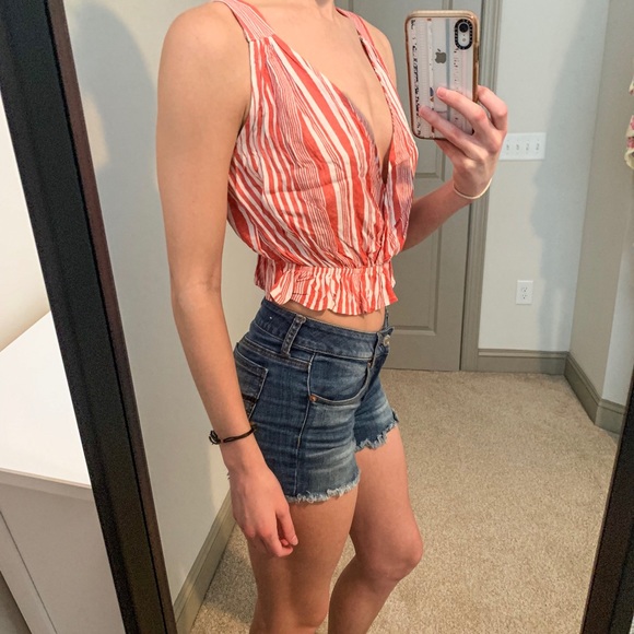 Plunge crop top - Picture 3 of 4